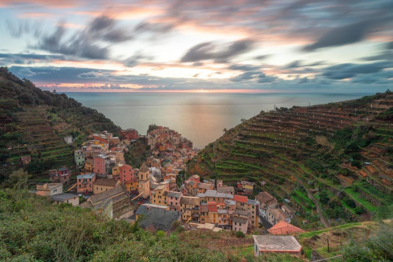 L' Attico Giallo Oro Di Giulia Manarola Exterior photo